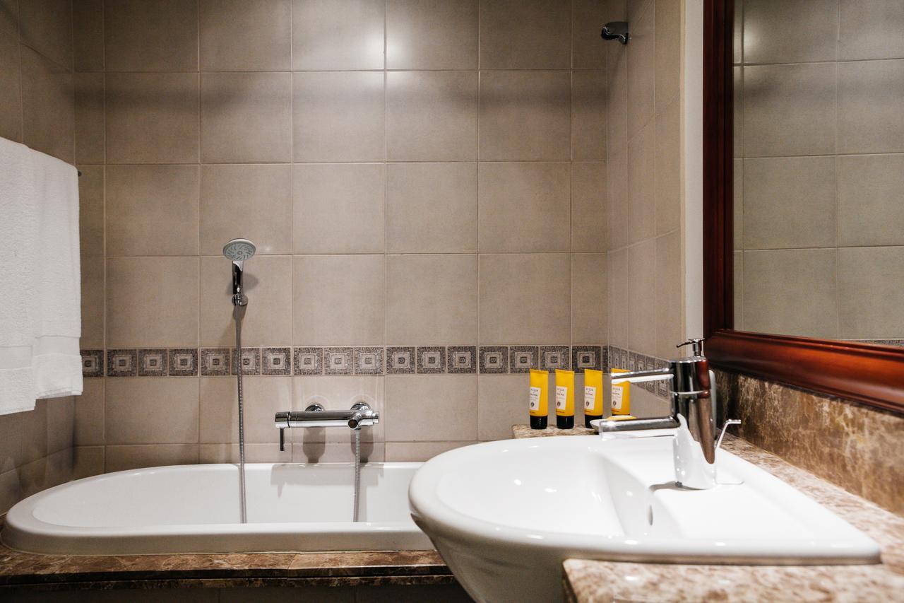 Fantastay - Palm Jumeirah Dubai Ngoại thất bức ảnh
